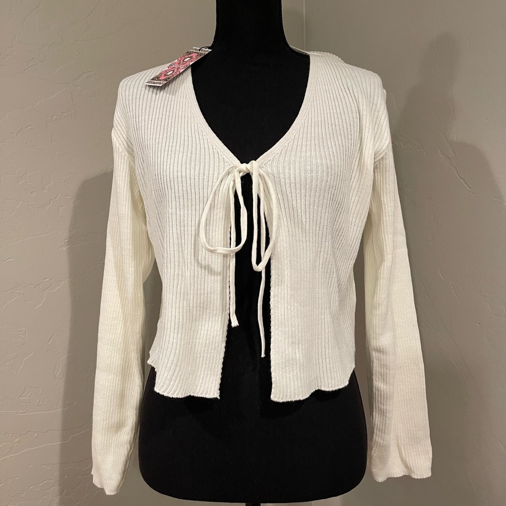 Boohoo Women’s Tie Front Sweater Cardigan | White | Size Small | New With Tags!